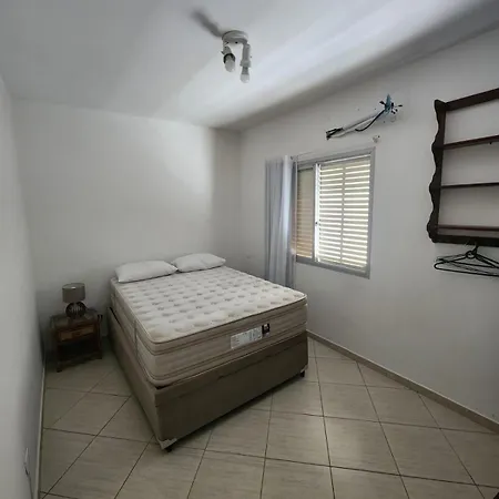 Apartamento Astúrias a menos de 50m da praia-3
