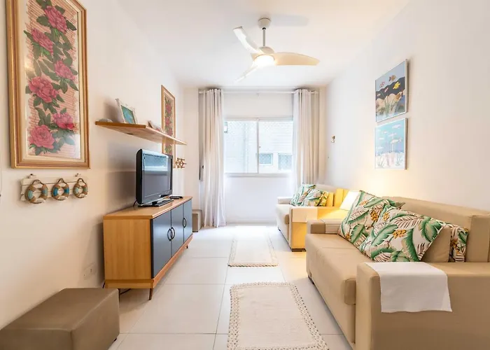 Enseada - A 5 Min Da Praia Com Wi-Fi E Tv Guarujá